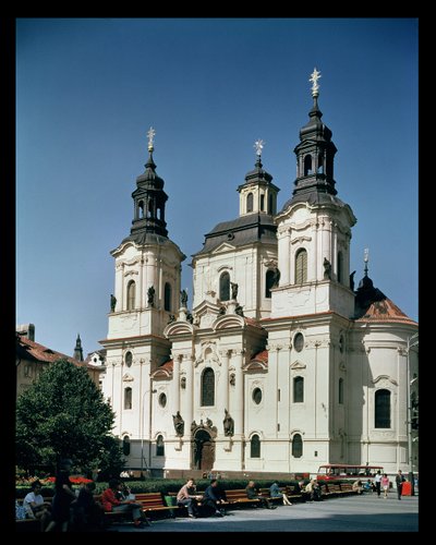 La Iglesia de San Nicolás, construida 1703-61 de Czech School